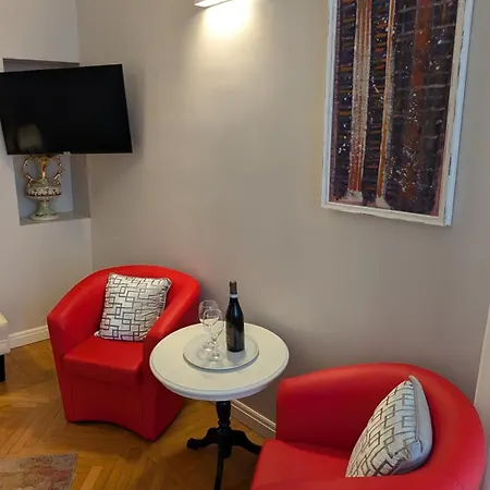 Natalia Guest house *